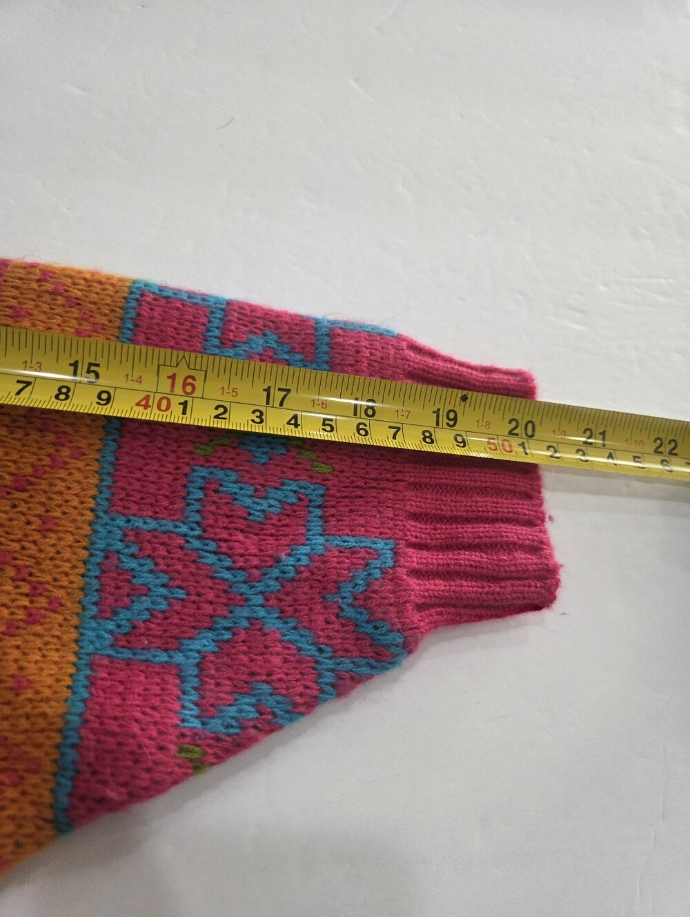 VTG. In Pulse Neon Pink Multicolor Geometric Turtleneck Sweater Sz.L - Picture 6 of 9